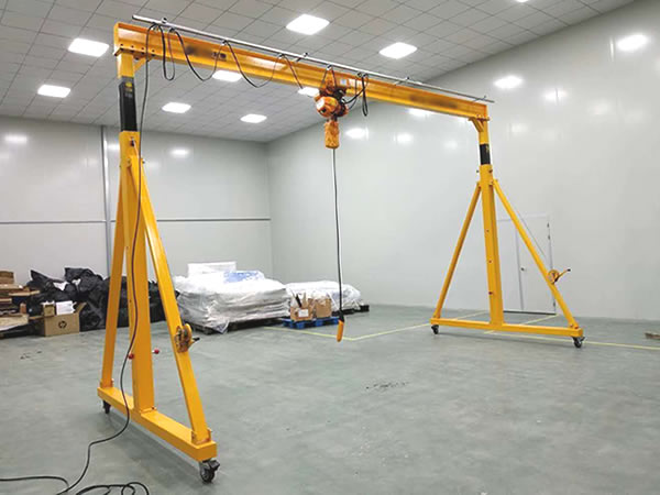 成華牌可移動高度可調節式電動龍門吊架